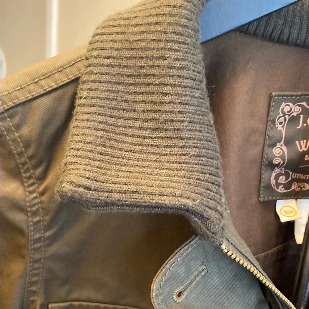 J. Crew Green Utility Jacket with Durable Cotton and Military-Inspired Style